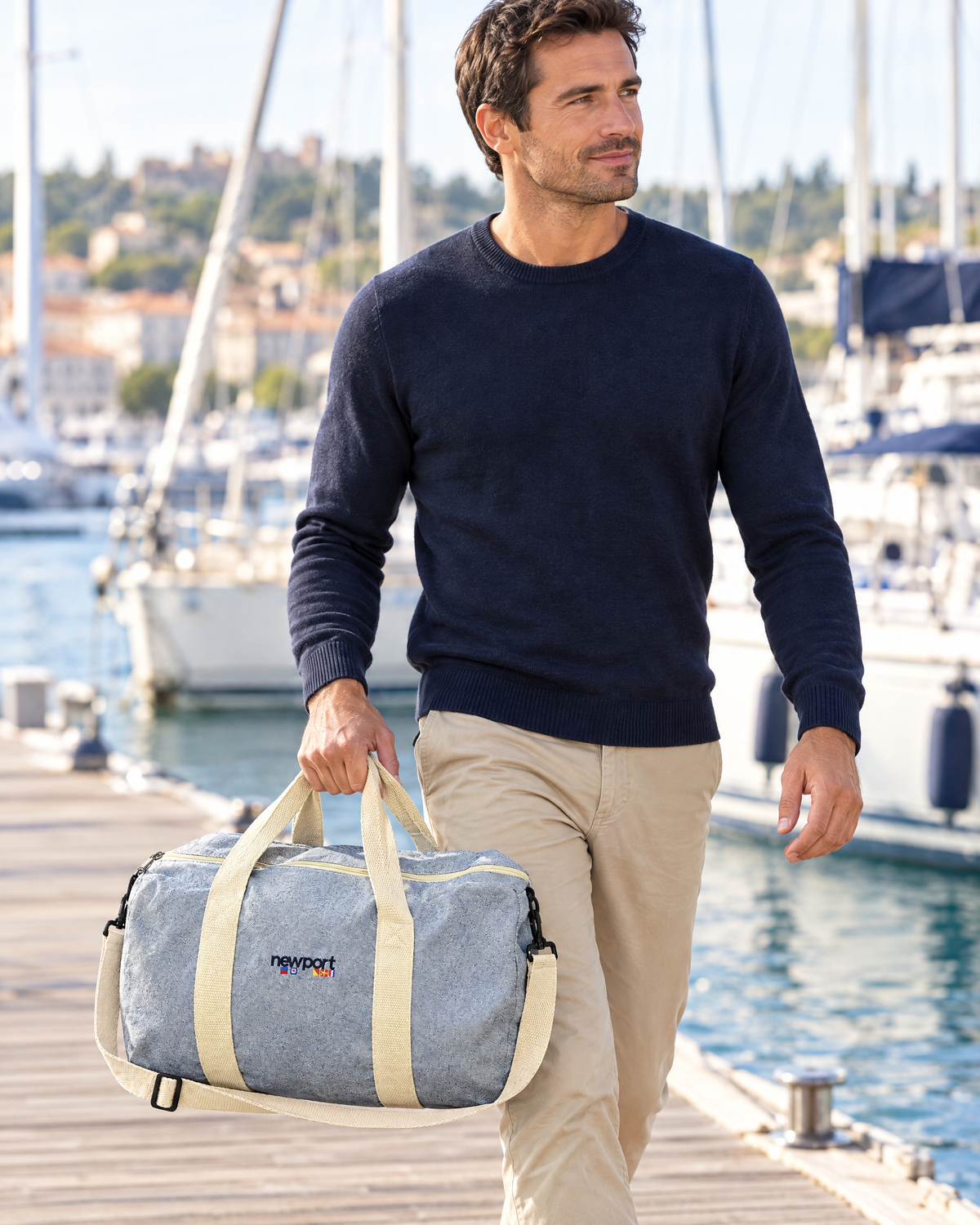 Ondelo Duffel Bag, Royal blue, on model