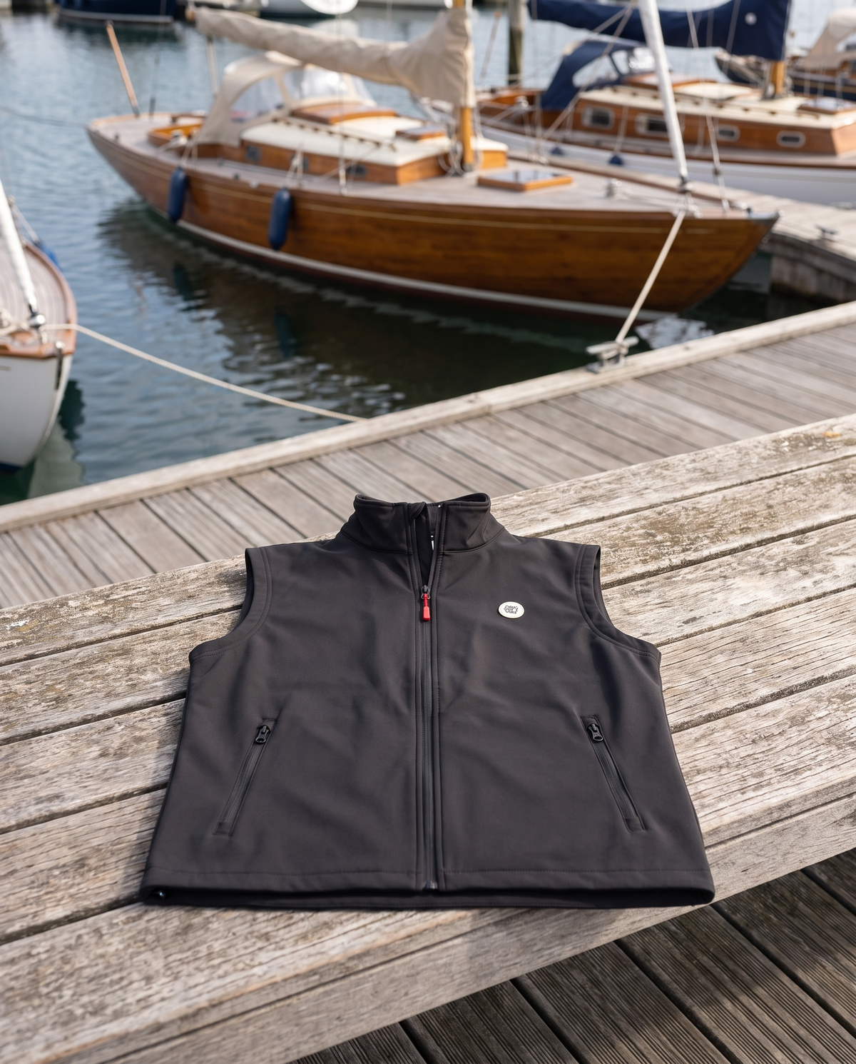 Sogilet Stretch Vest, Black, outdoors